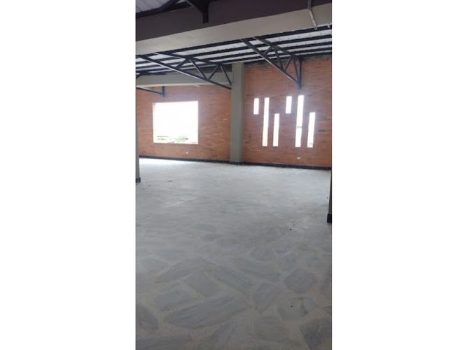 Edificio en venta en Bretaña, Cali, 1200 m² · foto 20 de 22
