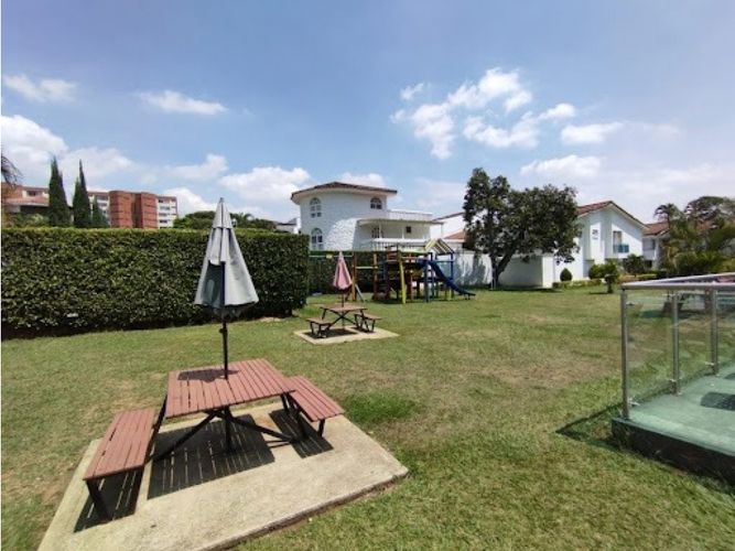 Casa de 6 alcobas en venta en Pasoancho, Cali, 250 m² · foto 3 de 24