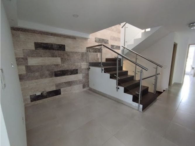 Casa de 6 alcobas en venta en Pasoancho, Cali, 250 m² · foto 23 de 24