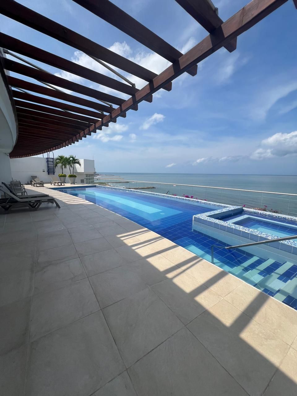 Apartamento en venta en Crespo, Cartagena · foto 3 de 24