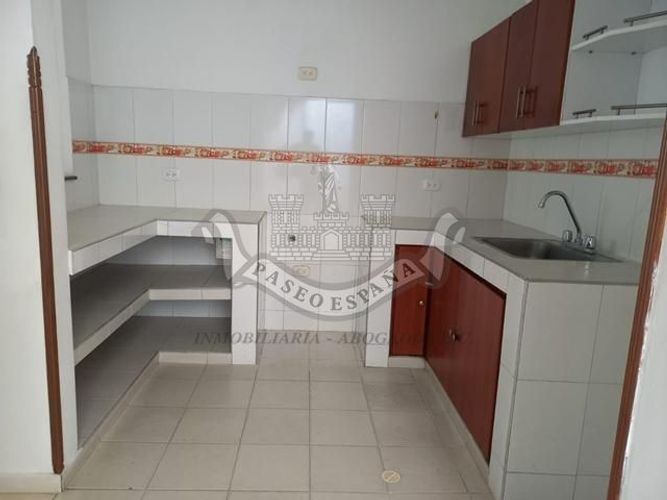 Casa de 4 alcobas en venta en Junin Sector Ii, Piedecuesta, 125 m² · foto 2 de 12