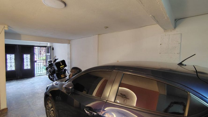 Edificio en venta en Campo Valdes No.1, Medellín, 480 m² · foto 4 de 23