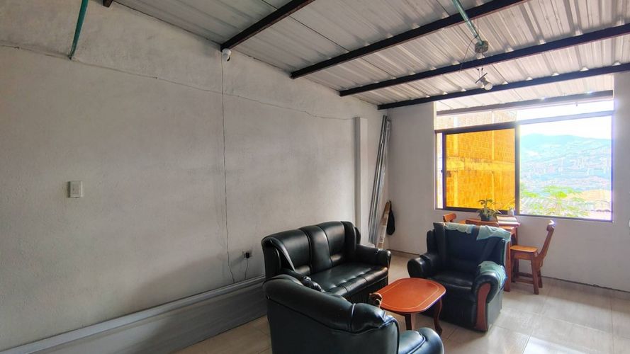 Edificio en venta en Campo Valdes No.1, Medellín, 480 m² · foto 10 de 23