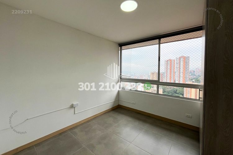 Apartamento de 2 alcobas en arriendo en Castropol, Medellín, 117 m² · foto 10 de 24