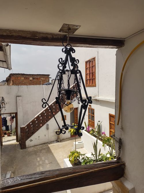Casa de 18 alcobas en venta en Parque Nacional, Bogotá, 790 m² · foto 9 de 13