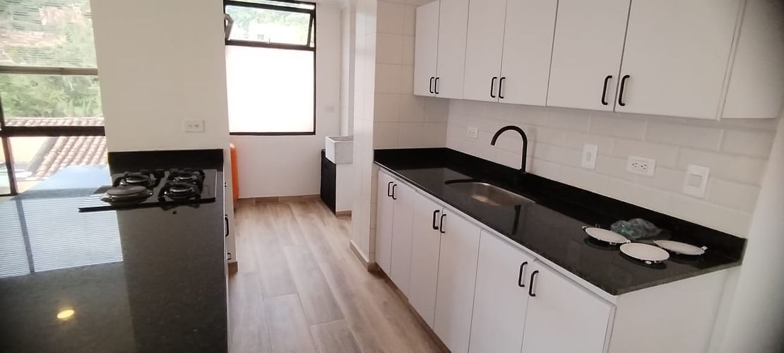 Apartamento de 2 alcobas en arriendo en Las Lomas, Medellín, 70 m² · foto 11 de 19