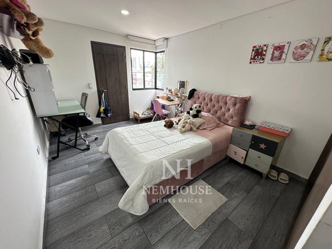 Casa de 4 alcobas en venta en Pontevedra, Bogotá, 385 m² · foto 17 de 22