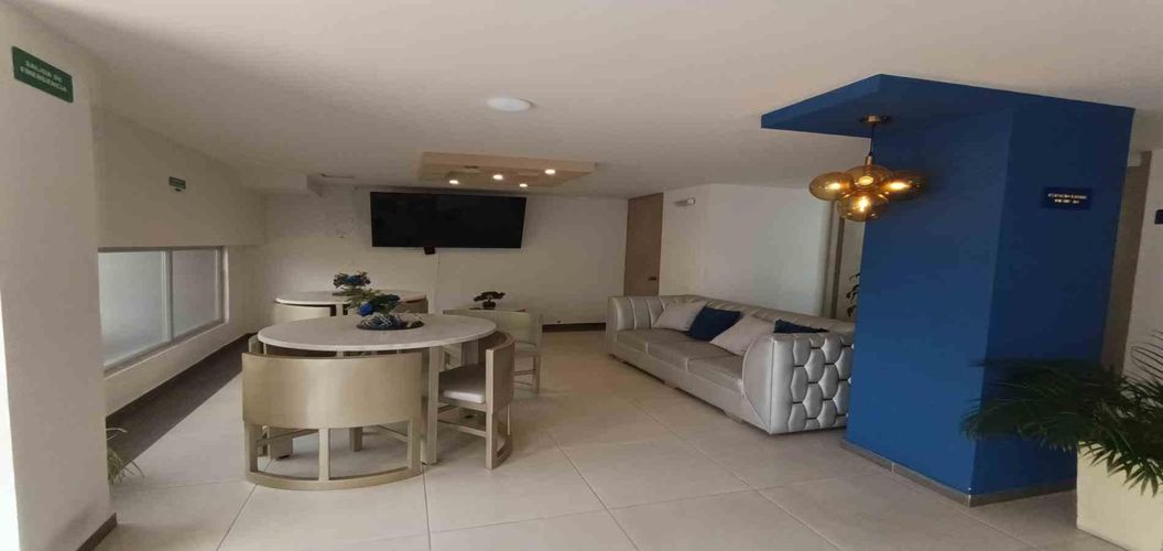 Edificio en venta en Lleras, Manizales, 365 m² · foto 2 de 17