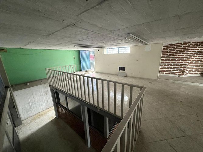 Bodega en venta en Avenida 30 De Agosto, Pereira, 154 m² · foto 2 de 8