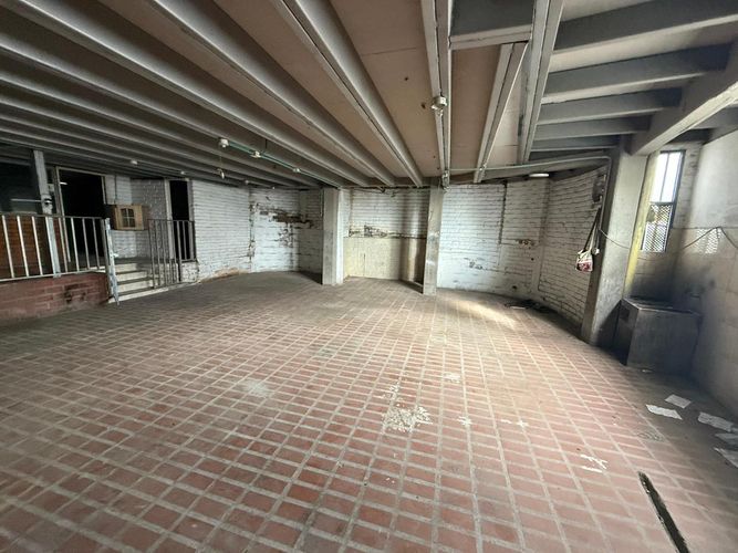 Bodega en venta en Avenida 30 De Agosto, Pereira, 154 m² · foto 6 de 8