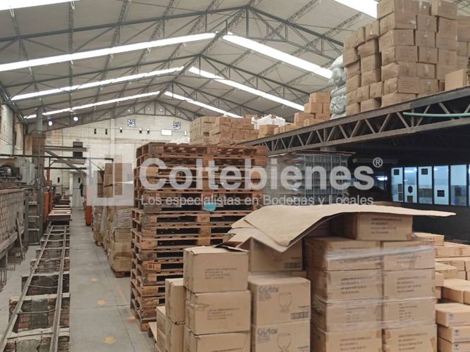 Bodega en venta en Suramérica, Itagüí, 1800 m² · foto 5 de 23