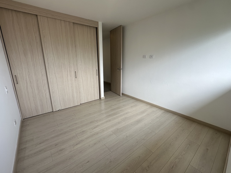 Apartaestudio en arriendo en Loma Del Escobero, Envigado · foto 12 de 22