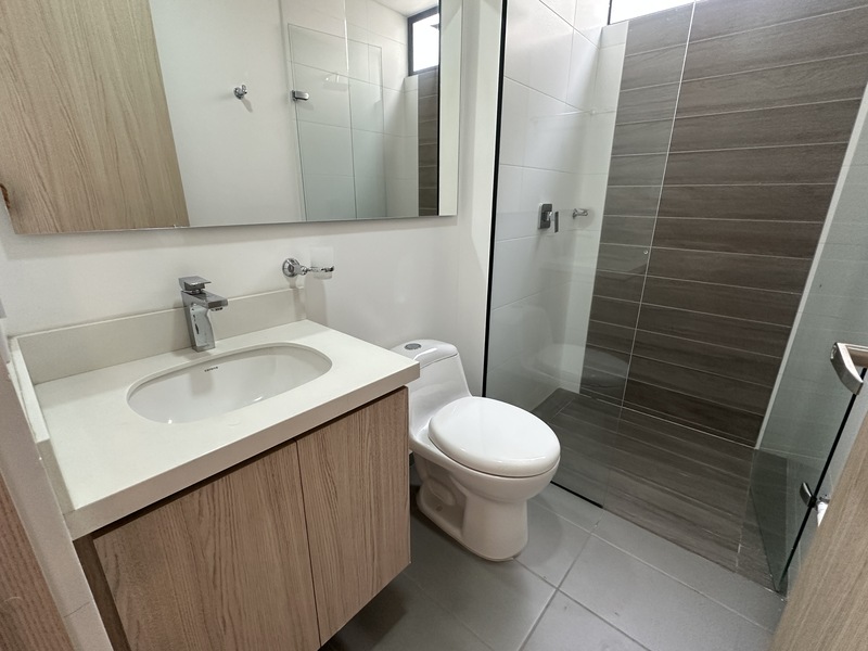 Apartaestudio en arriendo en Loma Del Escobero, Envigado · foto 17 de 22