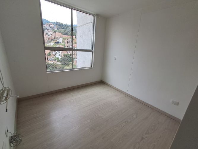 Apartamento de 2 alcobas en arriendo en Belén, Medellín, 71 m² · foto 5 de 20