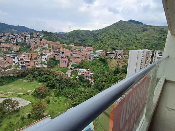 Apartamento de 2 alcobas en arriendo en Belén, Medellín, 71 m² · foto 13 de 20