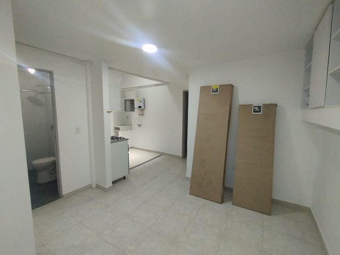 Local en arriendo en Laureles, Medellín, 75 m² · foto 2 de 16