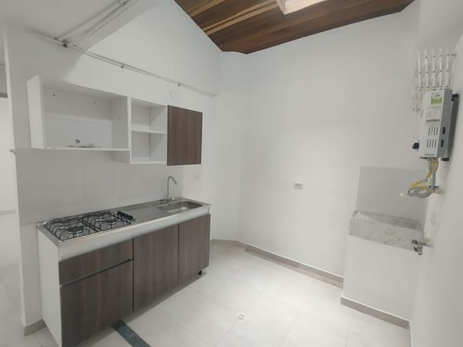 Local en arriendo en Laureles, Medellín, 75 m² · foto 9 de 16