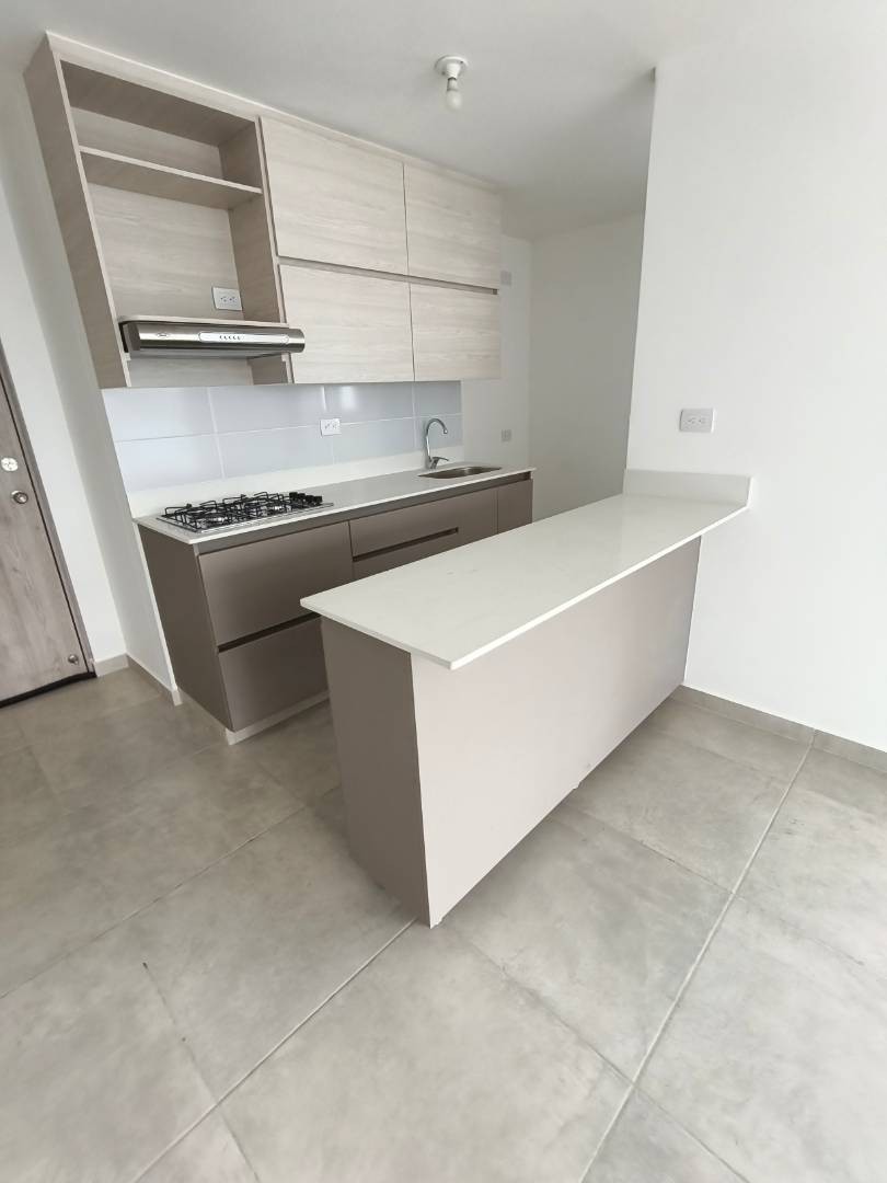 Apartamento en arriendo en Las Lomitas, Sabaneta · foto 2 de 19