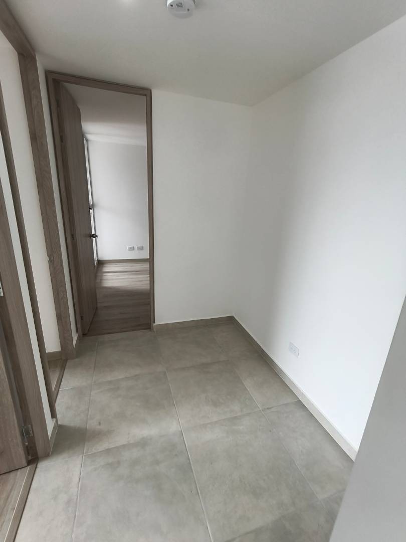 Apartamento en arriendo en Las Lomitas, Sabaneta · foto 12 de 19