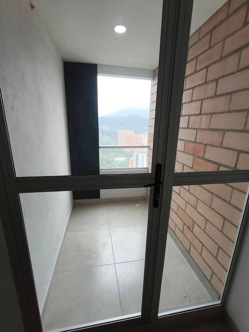Apartamento en arriendo en Las Lomitas, Sabaneta · foto 16 de 19