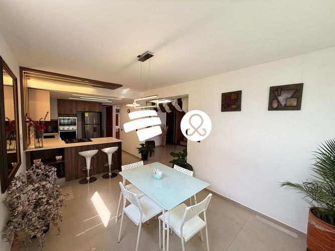 Casa de 4 alcobas en venta en Señorial, Envigado, 200 m² · foto 5 de 23
