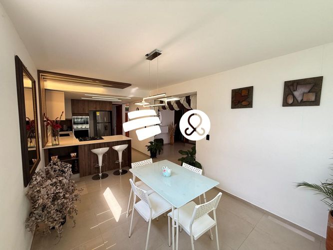 Casa de 4 alcobas en venta en Señorial, Envigado, 200 m² · foto 6 de 23