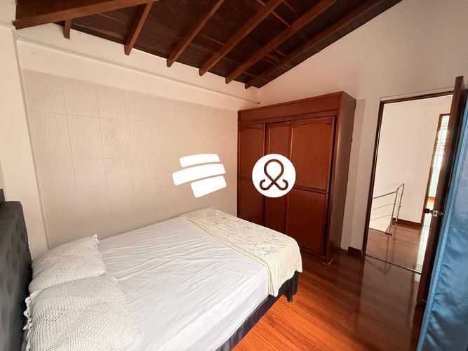 Casa de 4 alcobas en venta en Señorial, Envigado, 200 m² · foto 12 de 23