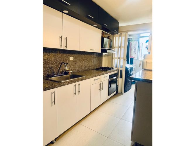 Apartamento de 3 alcobas en venta en La Doctora, Sabaneta, 85 m² · foto 5 de 14