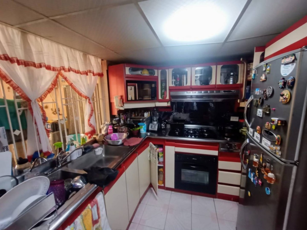 Casa en venta en Kennedy Central, Bogotá · foto 5 de 24