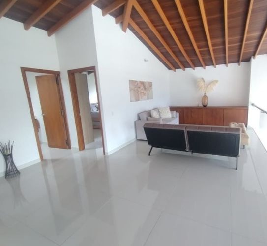 Casa de 4 alcobas en arriendo en La Mina, Envigado, 400 m² · foto 3 de 21