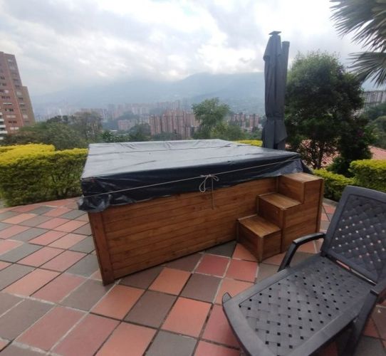 Casa de 4 alcobas en arriendo en La Mina, Envigado, 400 m² · foto 14 de 21