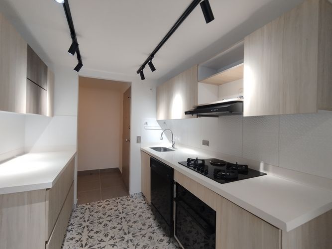 Apartamento de 3 alcobas en arriendo en El Poblado, Medellín, 92 m² · foto 5 de 20