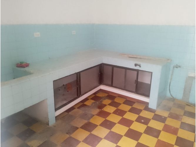 Casa de 6 alcobas en venta en Manrique Oriental, Medellín, 120 m² · foto 14 de 20