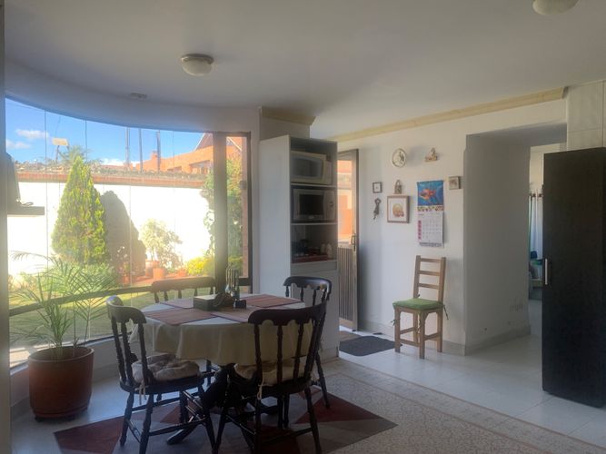 Casa de 5 alcobas en venta en San Jose De Bavaria, Bogotá, 223 m² · foto 9 de 24