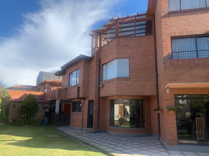 Casa de 5 alcobas en venta en San Jose De Bavaria, Bogotá, 223 m² · foto 13 de 24