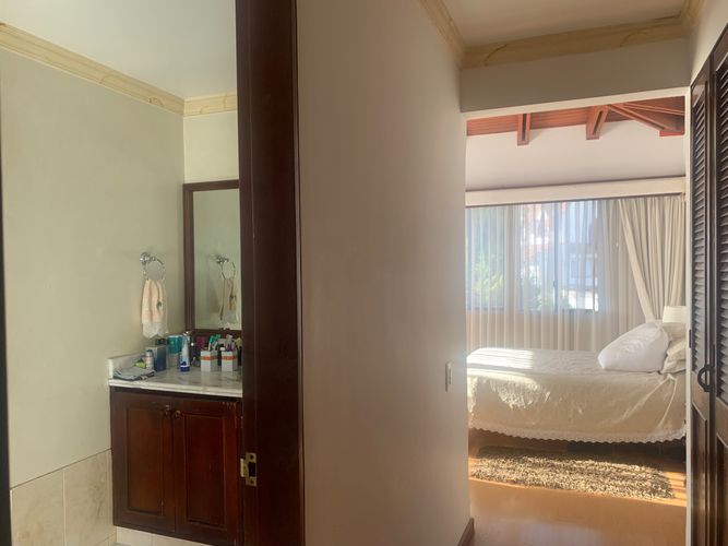 Casa de 5 alcobas en venta en San Jose De Bavaria, Bogotá, 223 m² · foto 16 de 24