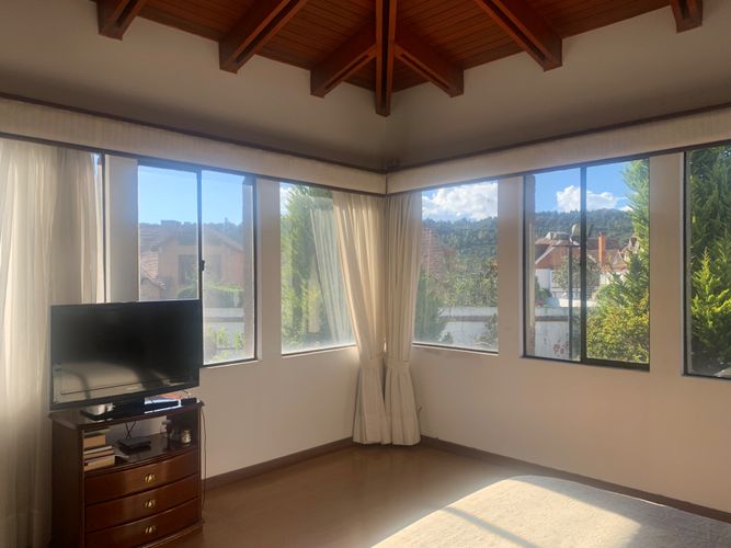Casa de 5 alcobas en venta en San Jose De Bavaria, Bogotá, 223 m² · foto 18 de 24