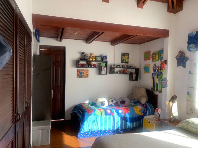 Casa de 5 alcobas en venta en San Jose De Bavaria, Bogotá, 223 m² · foto 21 de 24