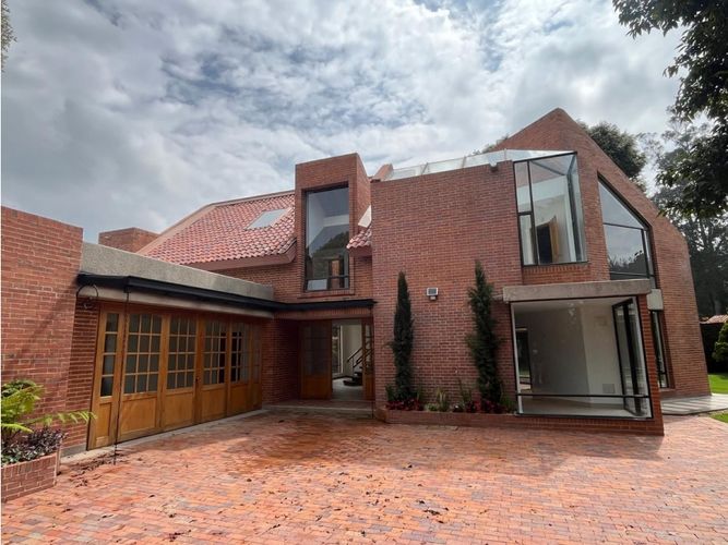 Casa de 3 alcobas en venta en Guaymaral, Bogotá, 323 m² · foto 4 de 24