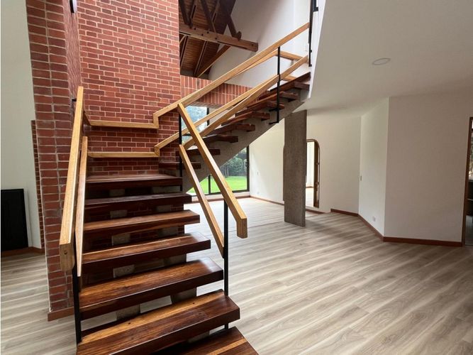 Casa de 3 alcobas en venta en Guaymaral, Bogotá, 323 m² · foto 10 de 24