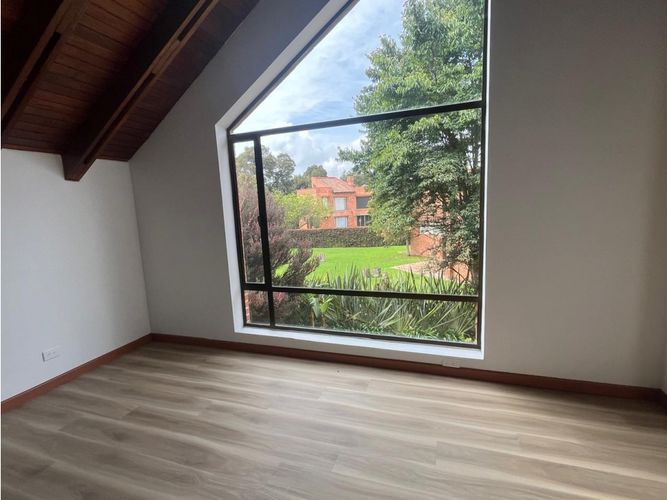 Casa de 3 alcobas en venta en Guaymaral, Bogotá, 323 m² · foto 13 de 24
