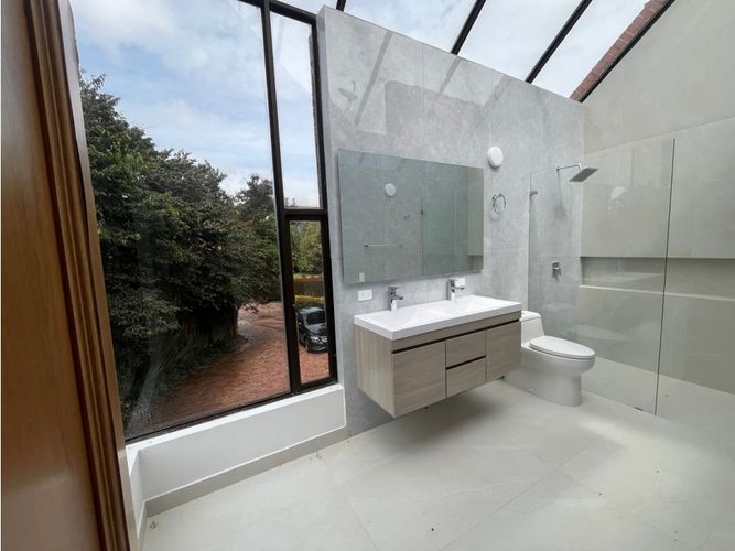 Casa de 3 alcobas en venta en Guaymaral, Bogotá, 323 m² · foto 17 de 24