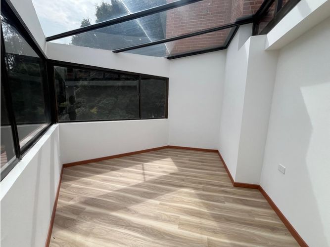 Casa de 3 alcobas en venta en Guaymaral, Bogotá, 323 m² · foto 22 de 24
