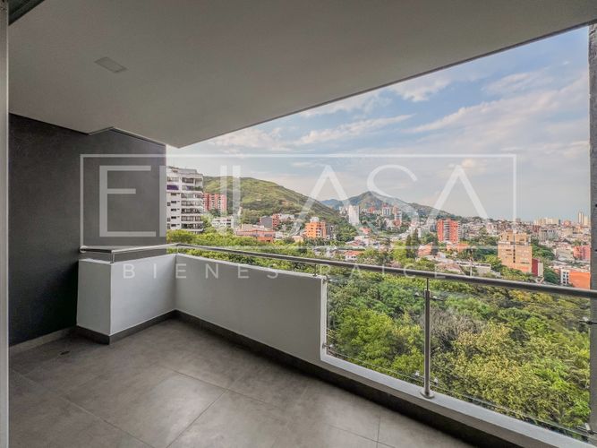 Apartamento de 3 alcobas en venta en Cristales, Cali, 122 m² · foto 3 de 24