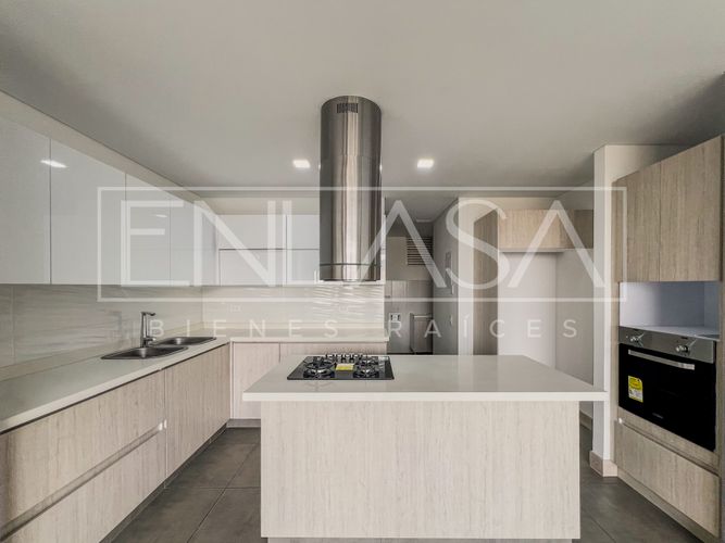 Apartamento de 3 alcobas en venta en Cristales, Cali, 122 m² · foto 11 de 24