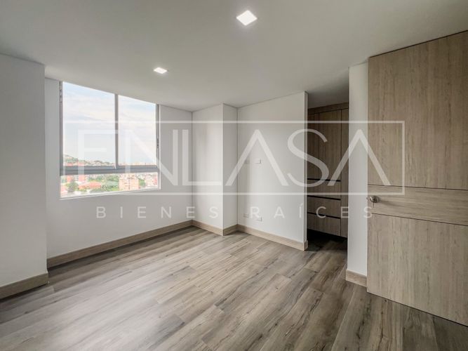 Apartamento de 3 alcobas en venta en Cristales, Cali, 122 m² · foto 19 de 24