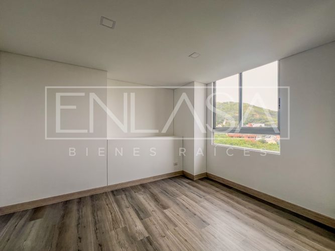 Apartamento de 3 alcobas en venta en Cristales, Cali, 122 m² · foto 20 de 24