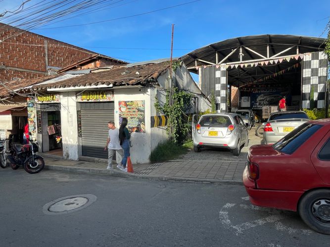 Casa en venta en La Industrial, Marinilla, 300 m² · foto 7 de 9