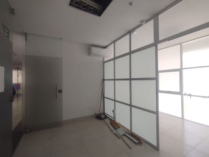 Oficina en venta en Pinares, Pereira, 18 m² · foto 3 de 7