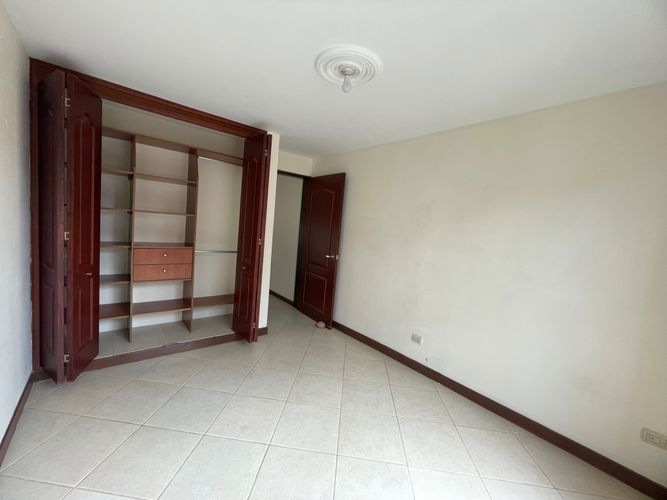 Casa de 4 alcobas en venta en La Industrial, Marinilla, 180 m² · foto 18 de 24